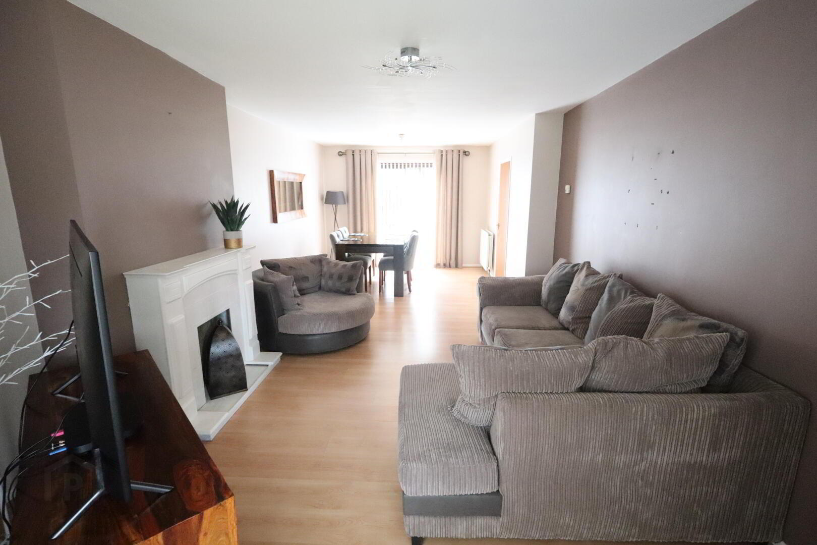 5 Glenview Crescent 2 of 17