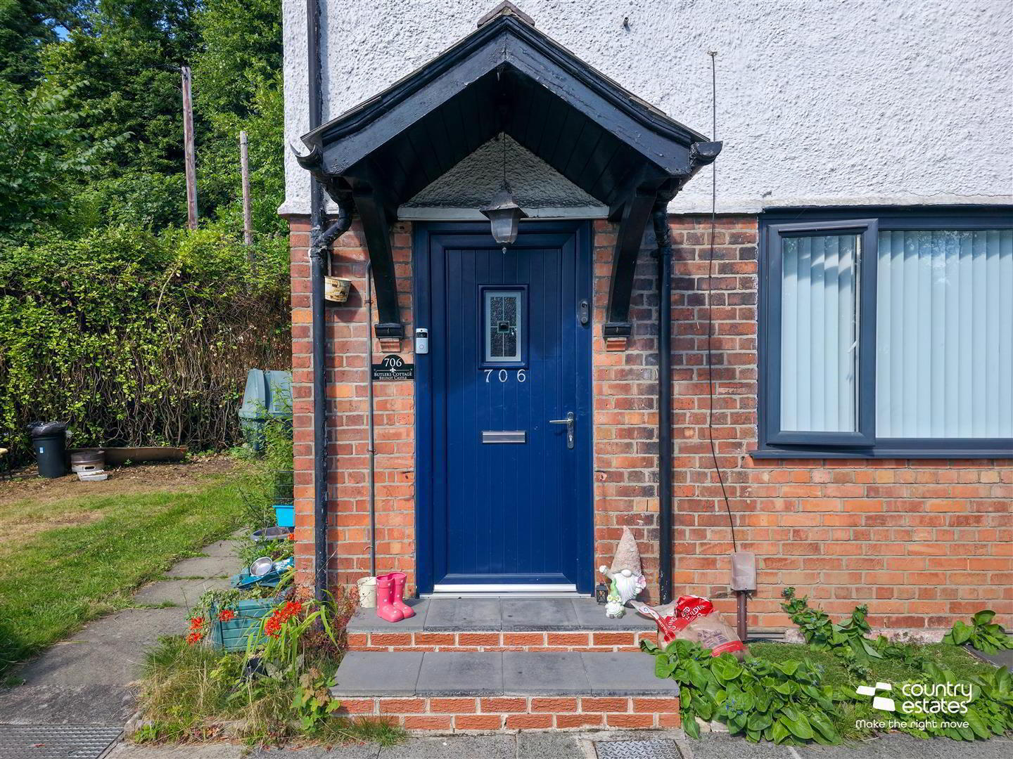 706 Antrim Road 2 of 19