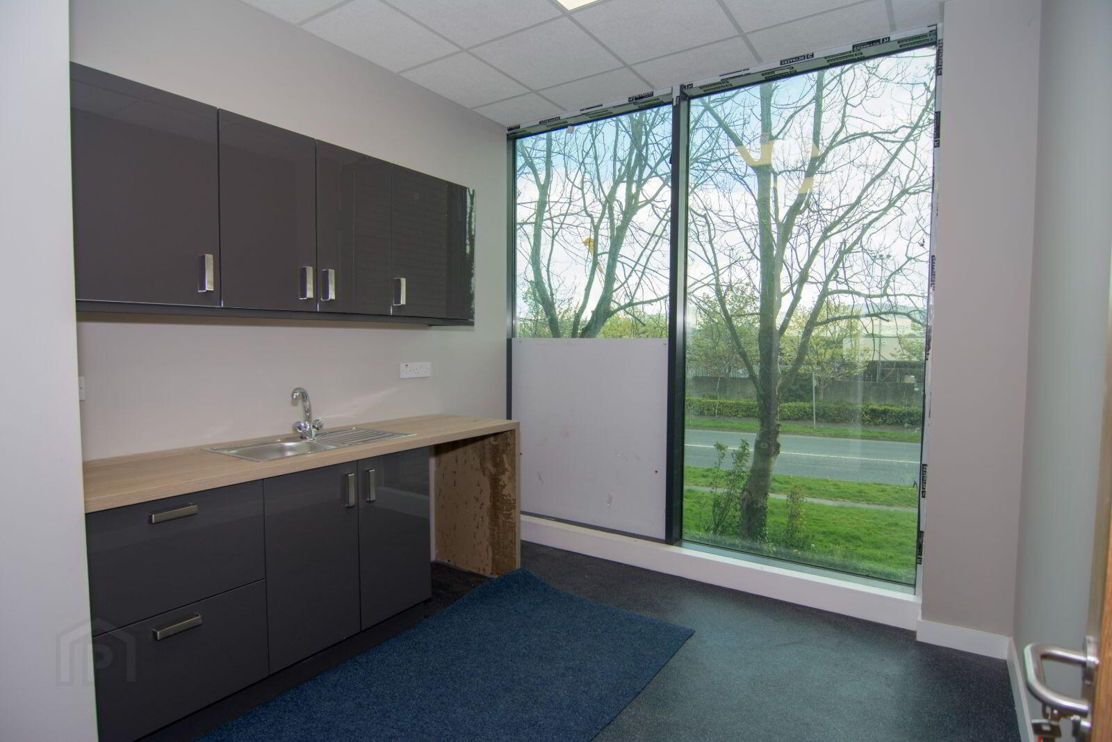 8 Office Quay Suites, Block, 5 Quayside Business Park 4 of 5