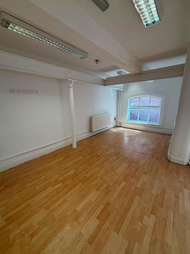 Third Floor Suite, 7-11 Linenhall Street 6 of 6