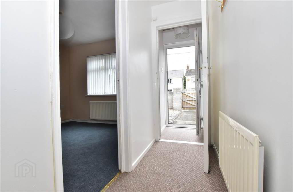 54 Scrabo Road 3 of 21