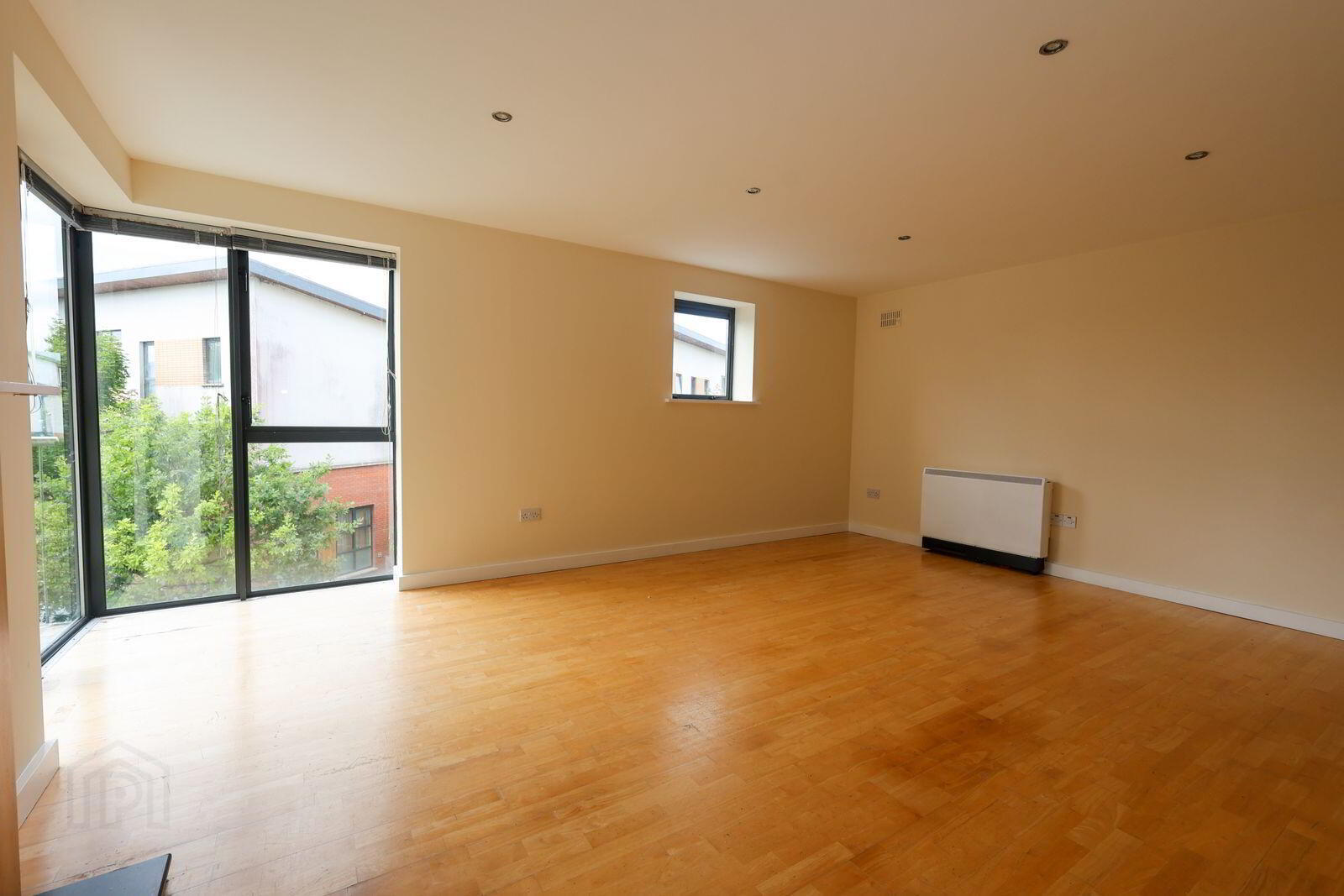 Apartment 12 The Pier Market Point 3 of 16