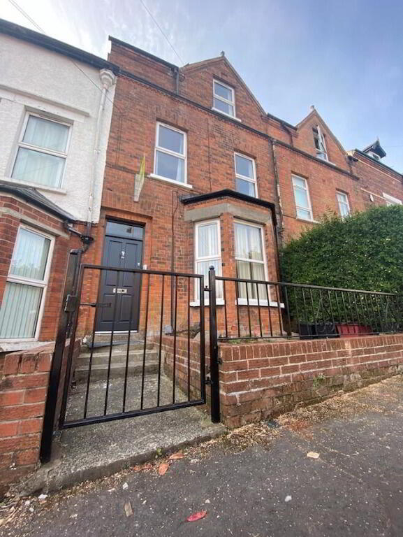 1, 33 Sandhurst Drive 1 of 9