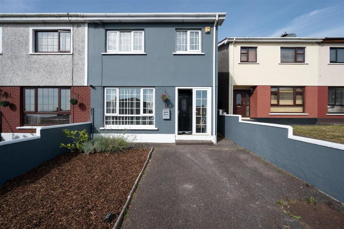 22 Hillcrest Avenue 2 of 17