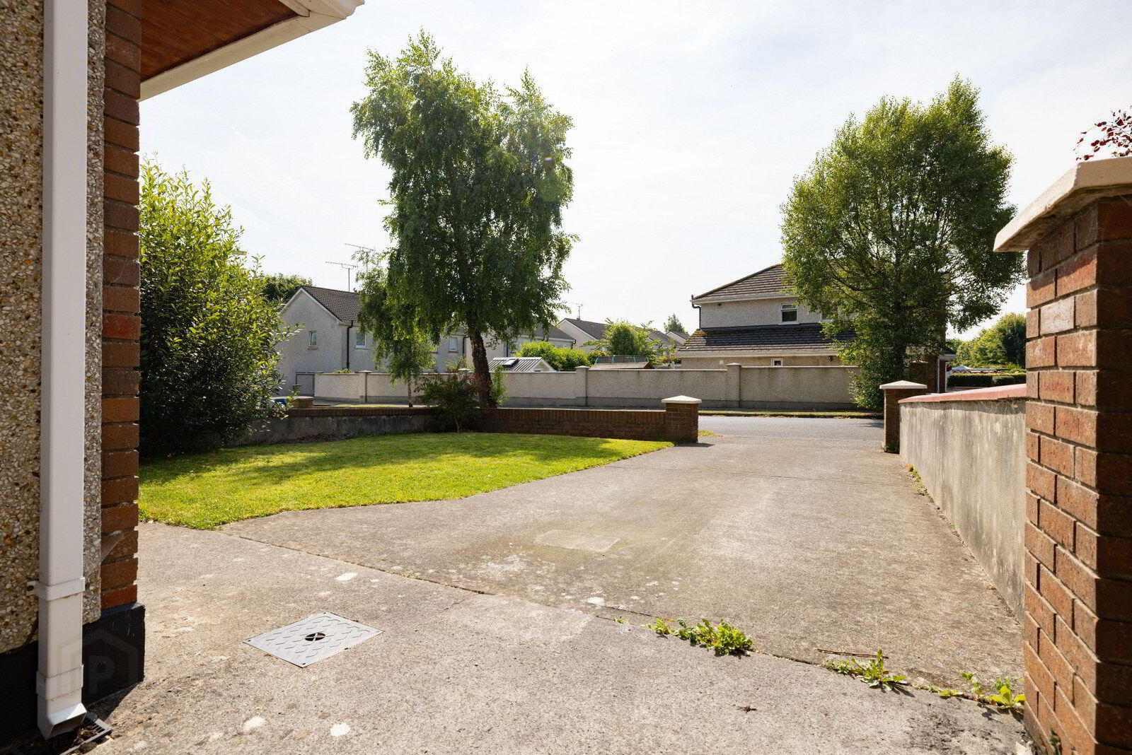 3 Newtown Lawns 27 of 27