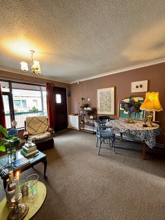 2 St Johns Court 3 of 9