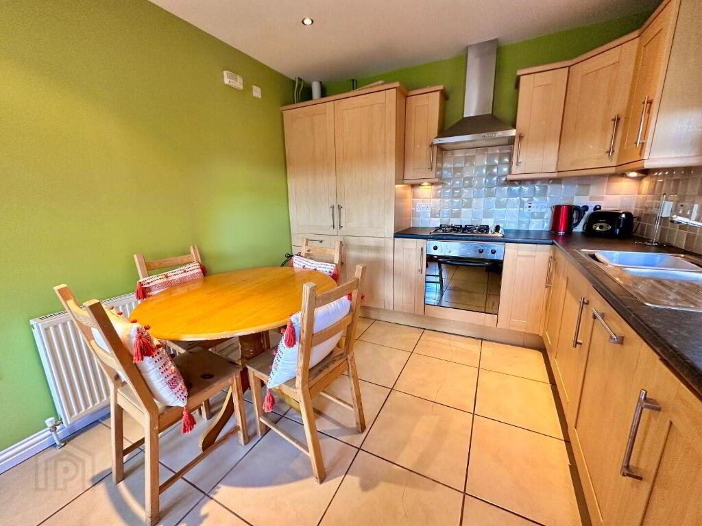 Ashley Courtyard, 1a Fane Street 3 of 10