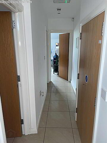 Flat 3, 89 Wellesley Avenue 2 of 8