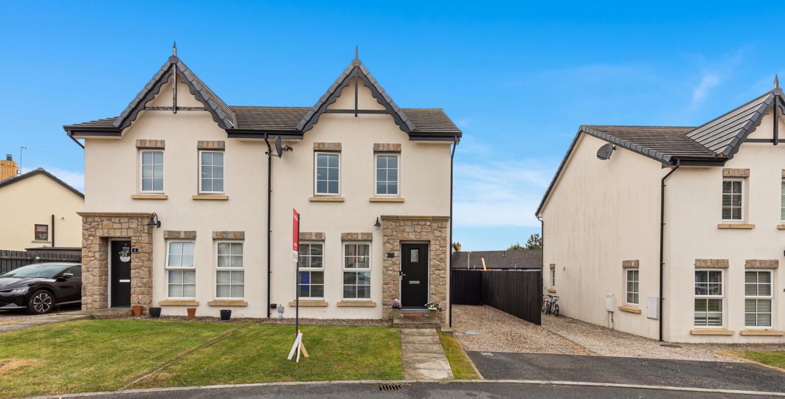 6 River Hill Crescent 2 of 23