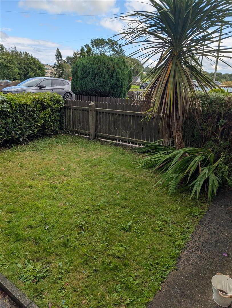 25 Rockfield Gardens 16 of 17