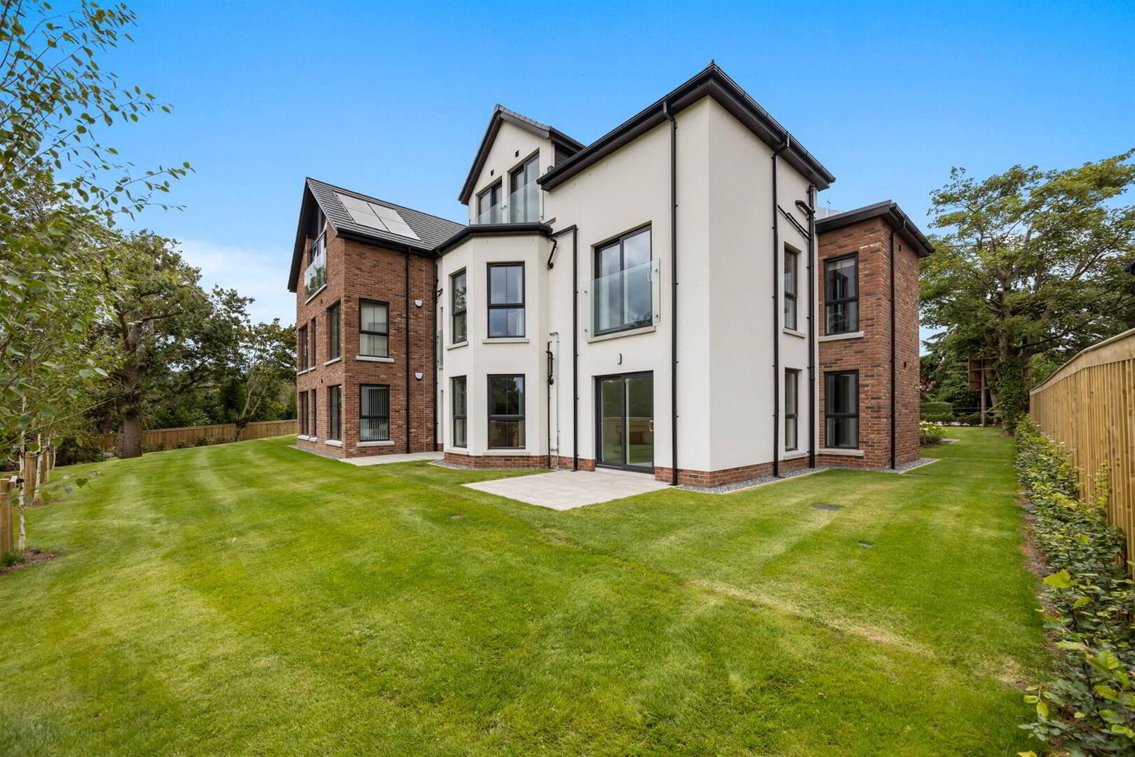 Apt 9, 132 Hillsborough Road 18 of 19