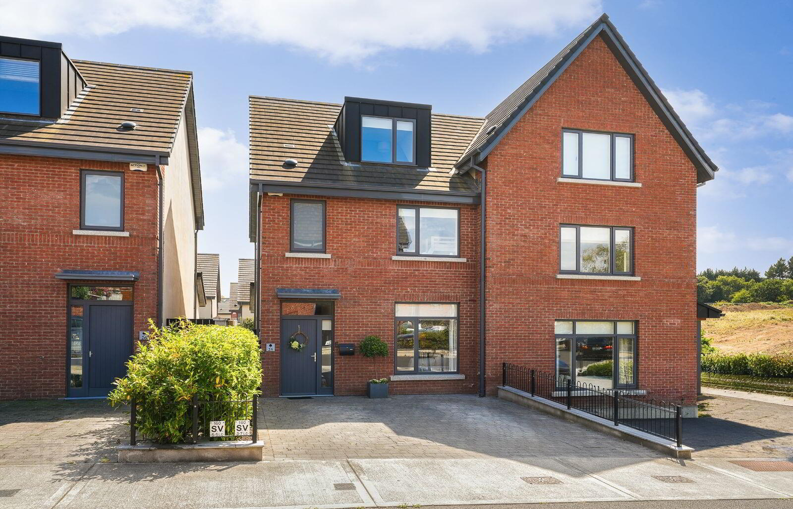 25 Beech Park 1 of 25