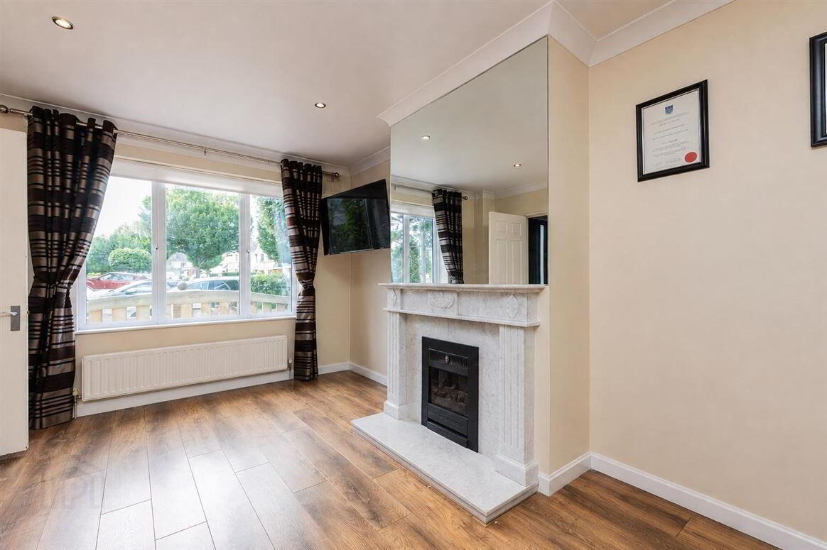 320 Charlemont 3 of 17