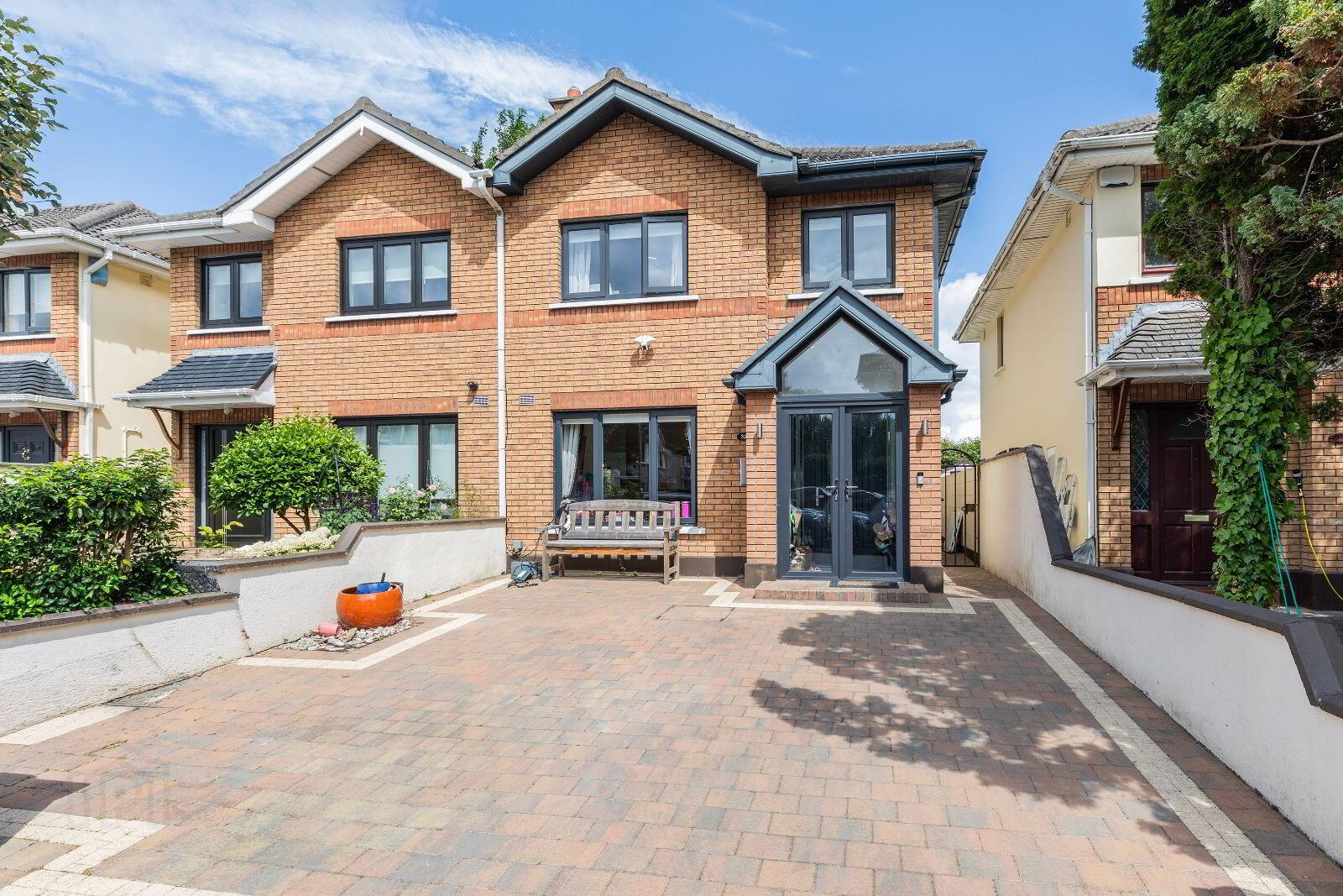 320 Charlemont 1 of 17