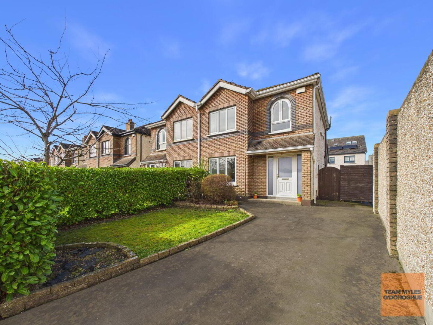 2 Charnwood Grove 2 of 29