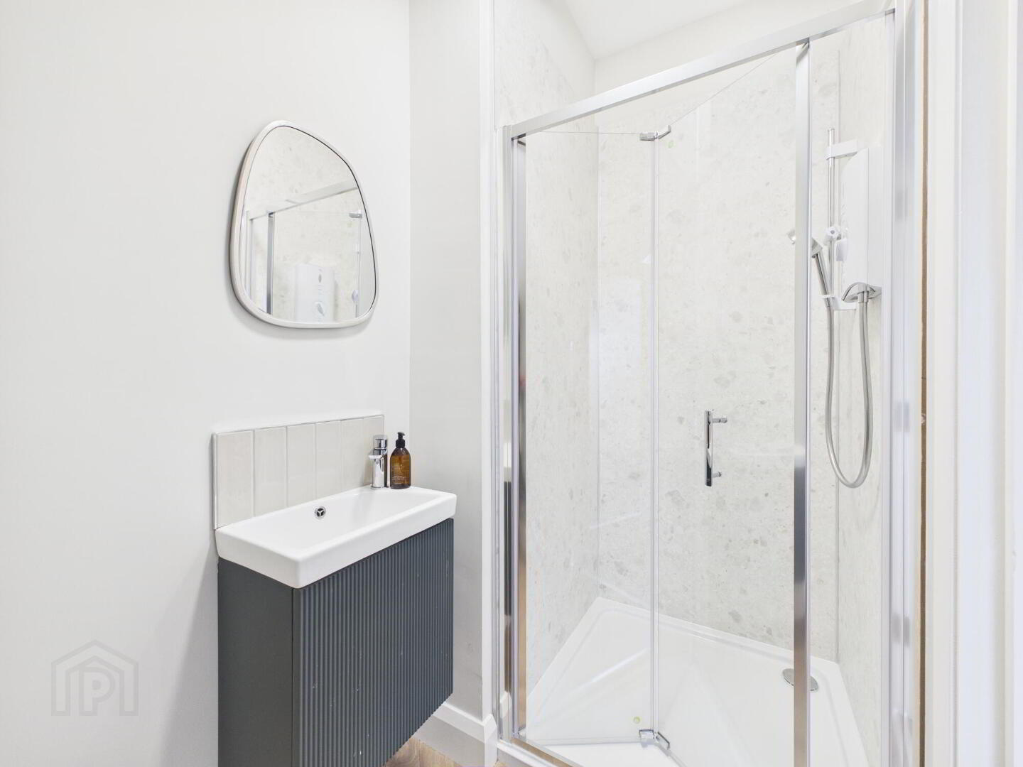 The Ashley Collection, Ashley Avenue 23 of 23