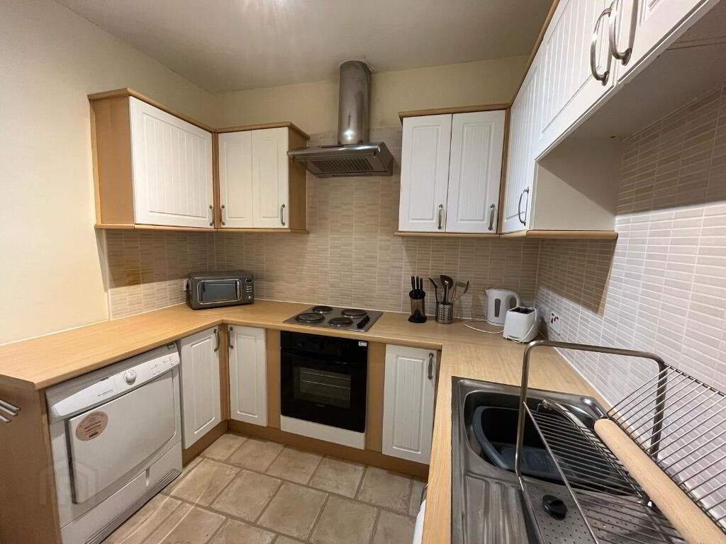 17 Murieston Crescent 3 of 10