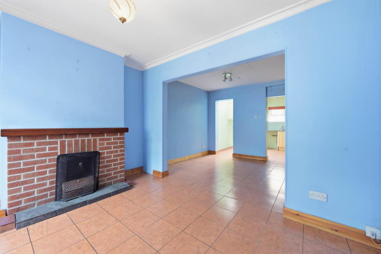 14 Meadowbank Avenue 3 of 16