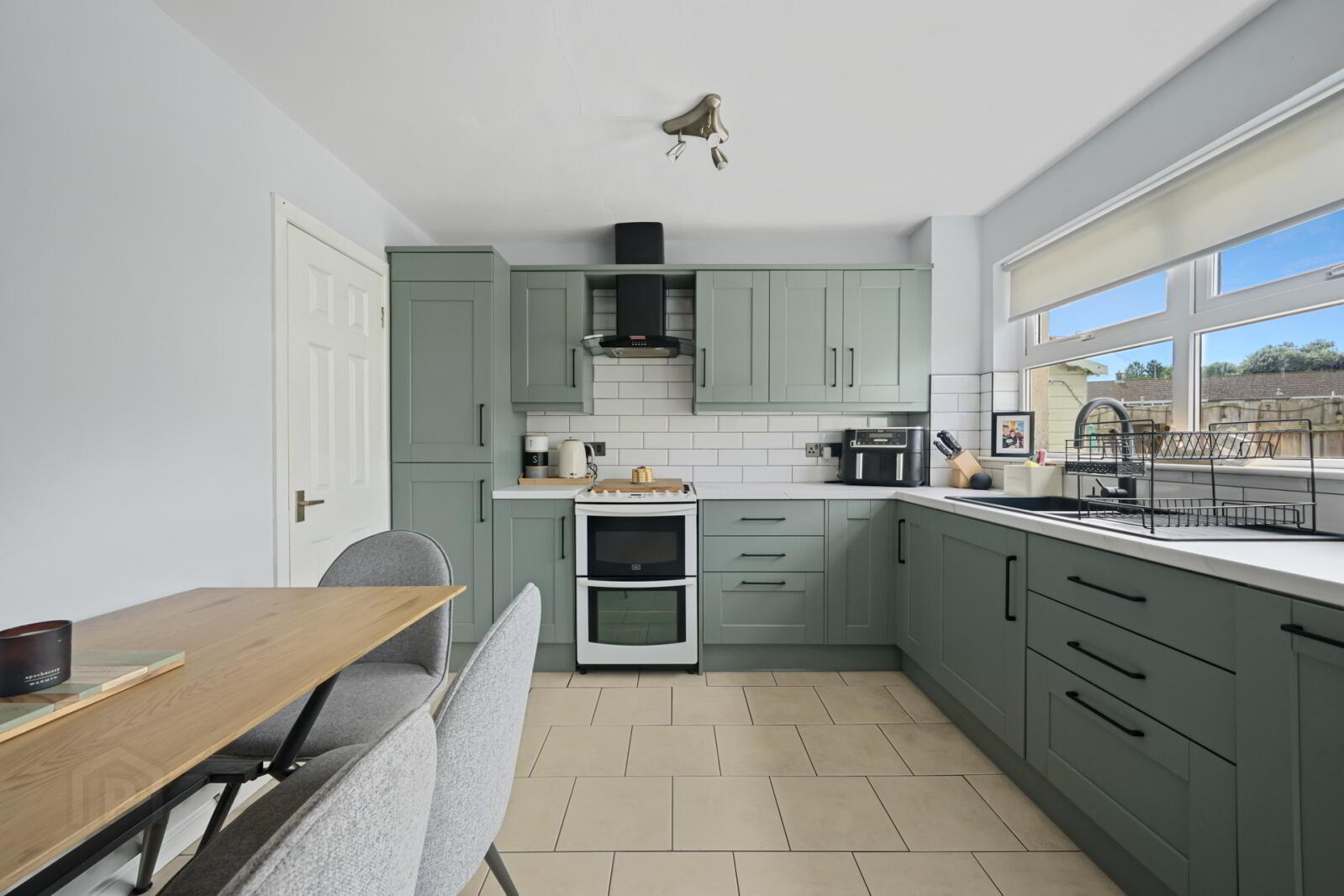 56 Glenmore Park 3 of 15