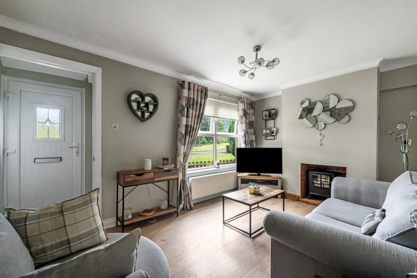 56 Glenmore Park 2 of 15