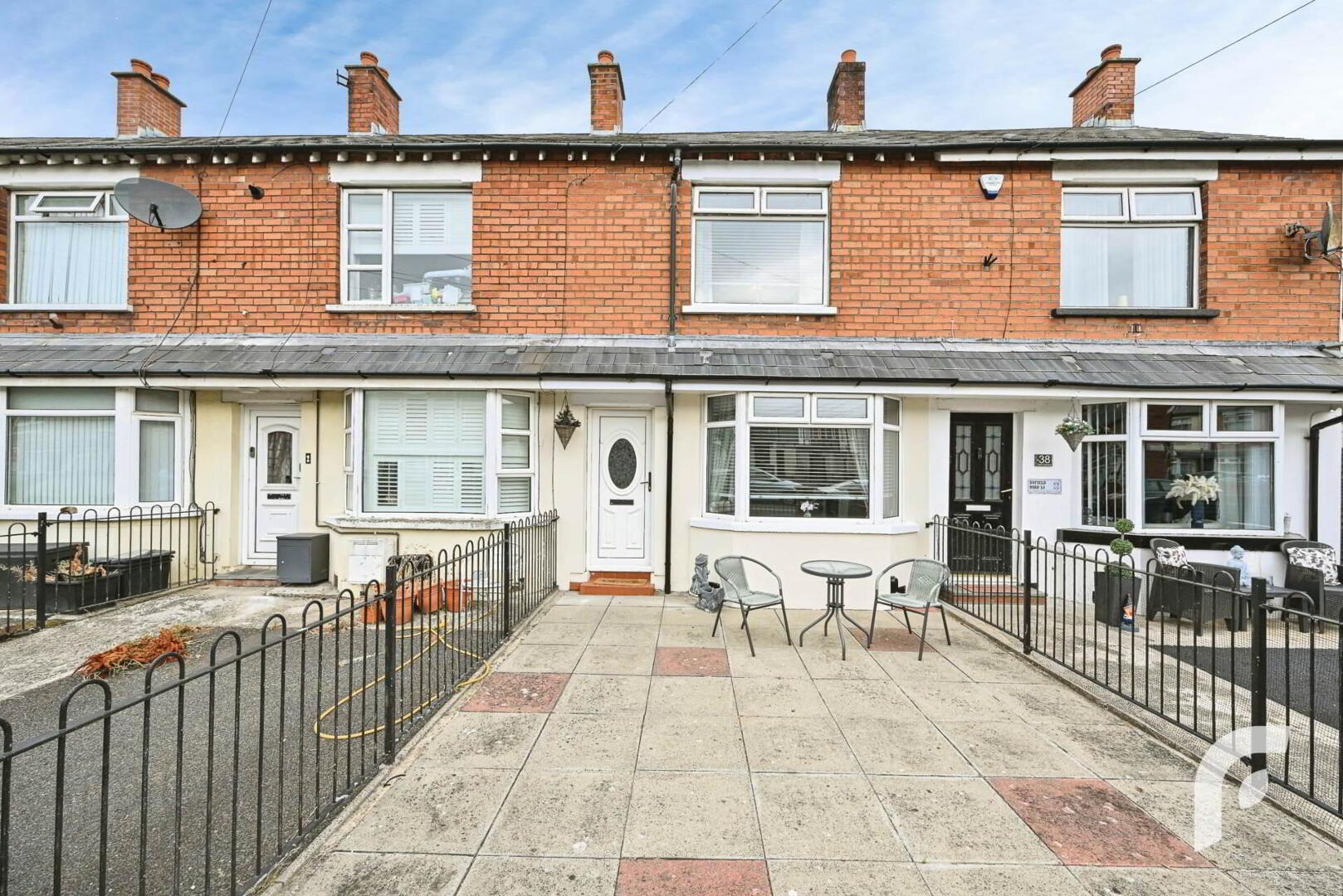 36 York Crescent 1 of 25
