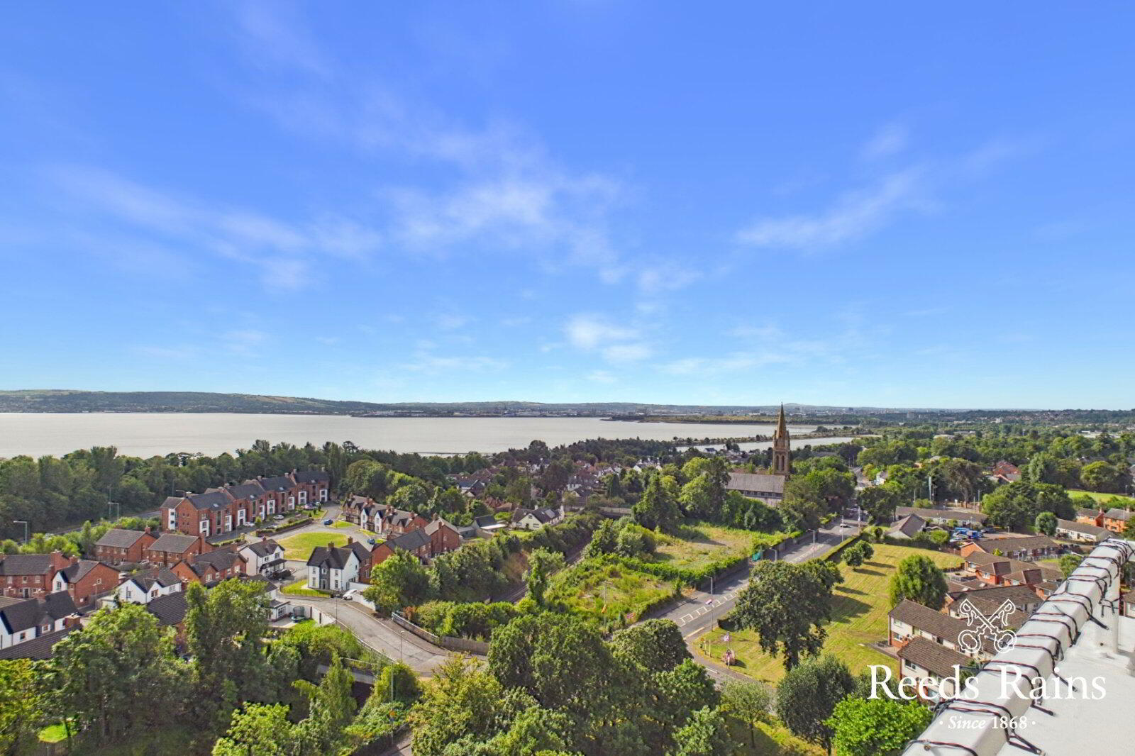 Flat 14D Beechwood House, Woodland Drive 10 of 11