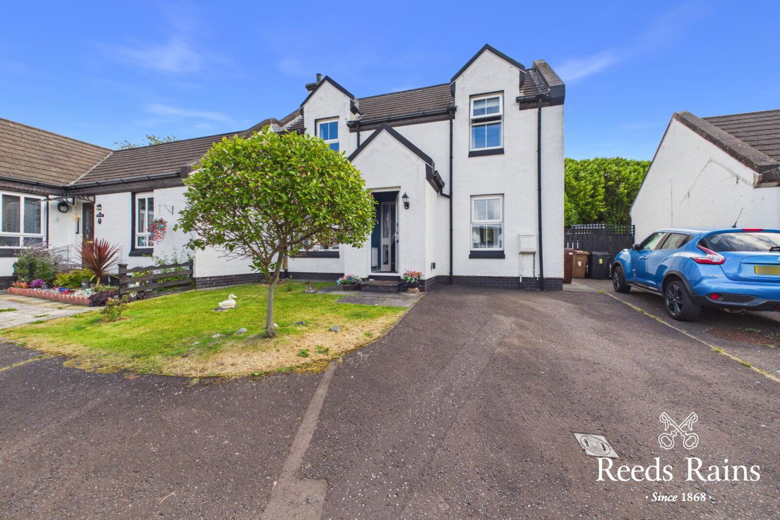 8 Bests Hill Court 1 of 33