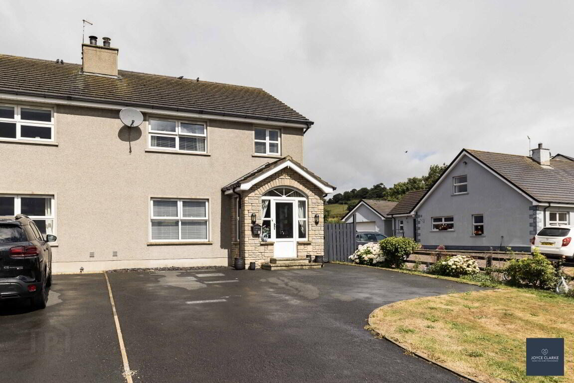 8d Moneyslane Road 2 of 43