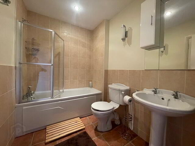 Leicester Court 9 of 10