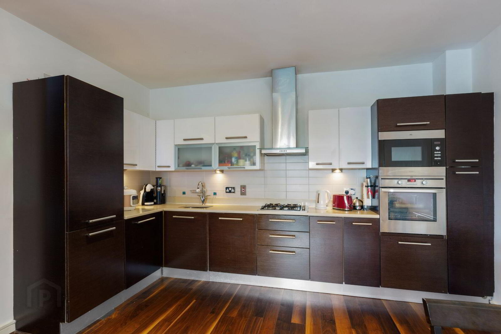 Apartment 12 Blacklion Manor 3 of 10