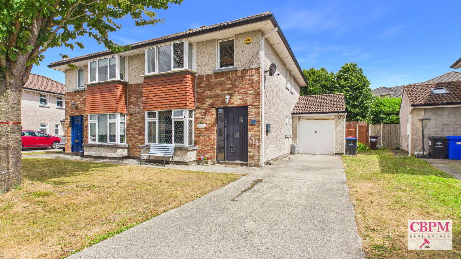 9 Castle Way 1 of 17