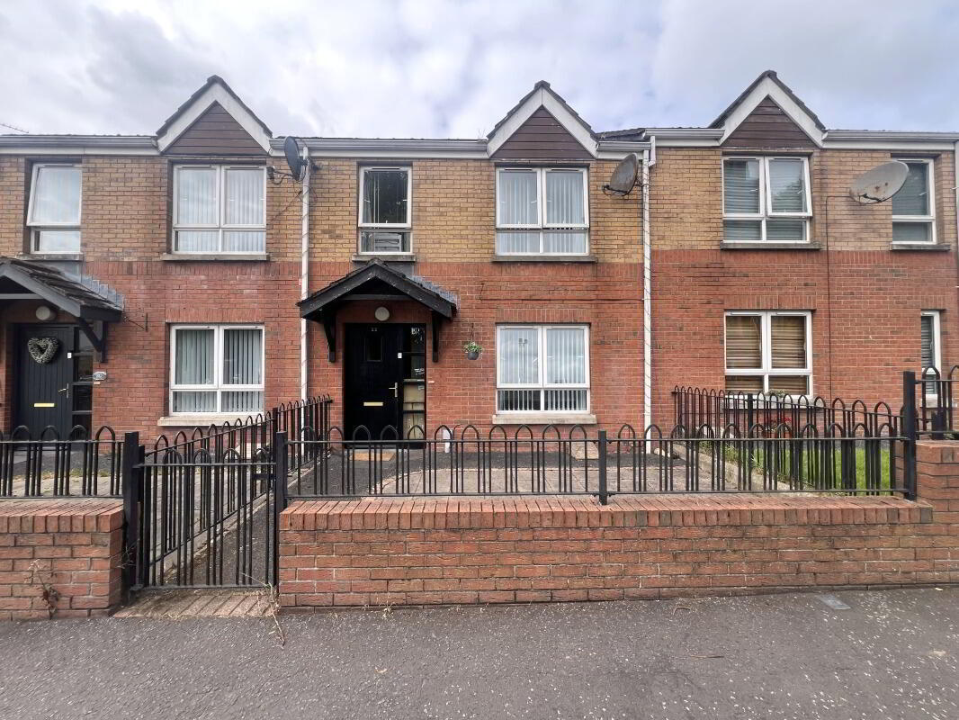 22 Clonard Gardens 1 of 10