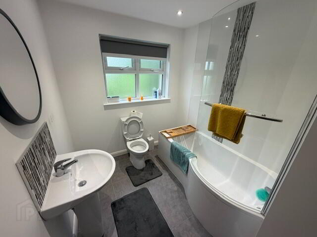 71 Sandhurst Manor 10 of 11