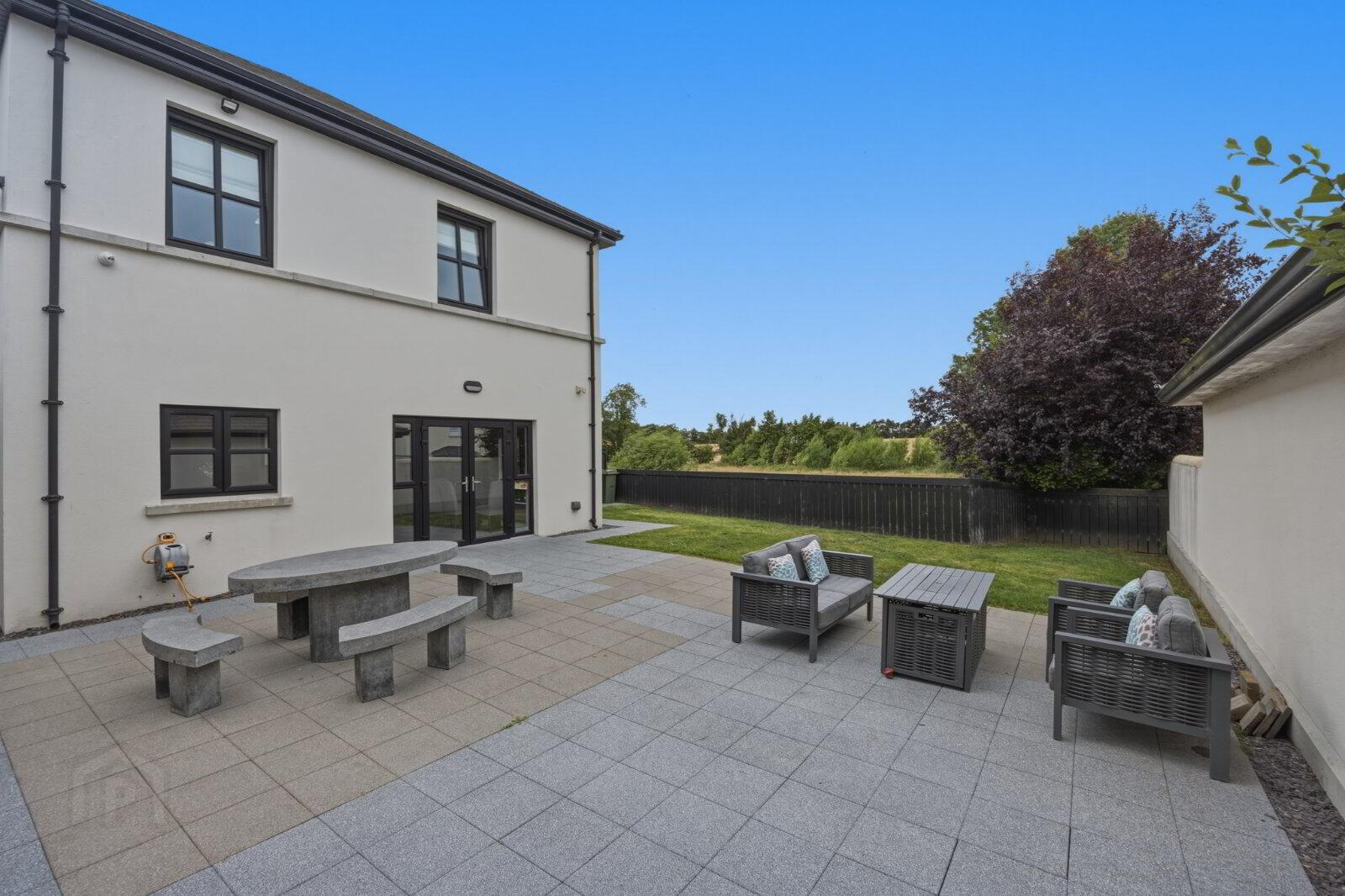 15 Pantridge Lane 23 of 24