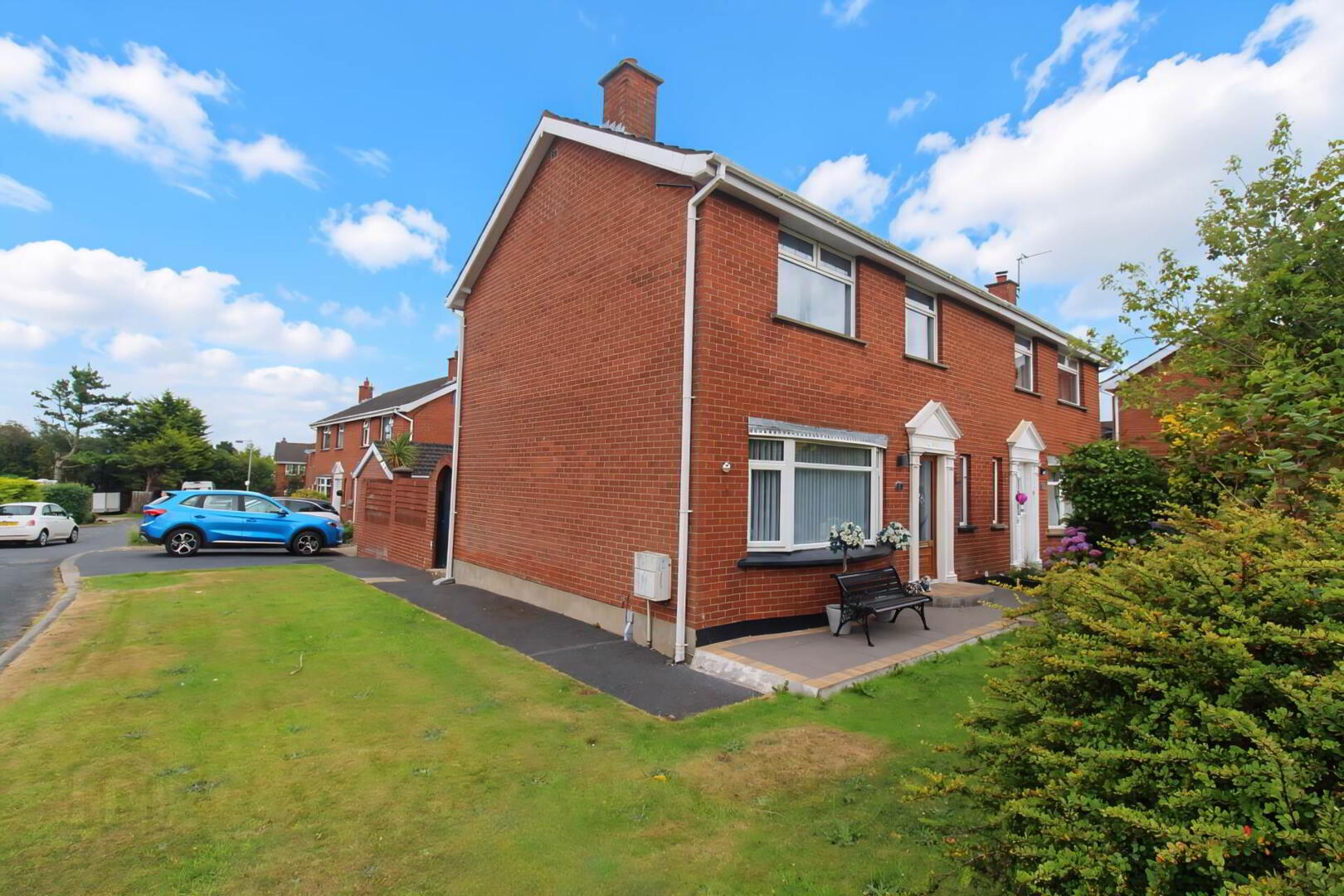 1 Cloverhill Avenue 11 of 12