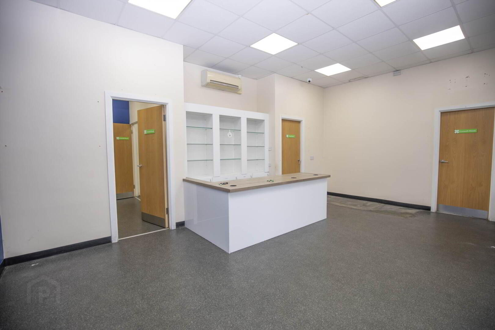 Unit 4, Segrave Square 3 of 8