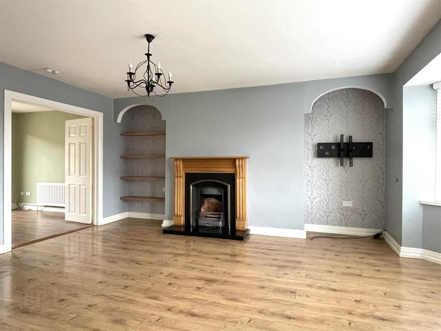 8 Ardfern Close 3 of 15