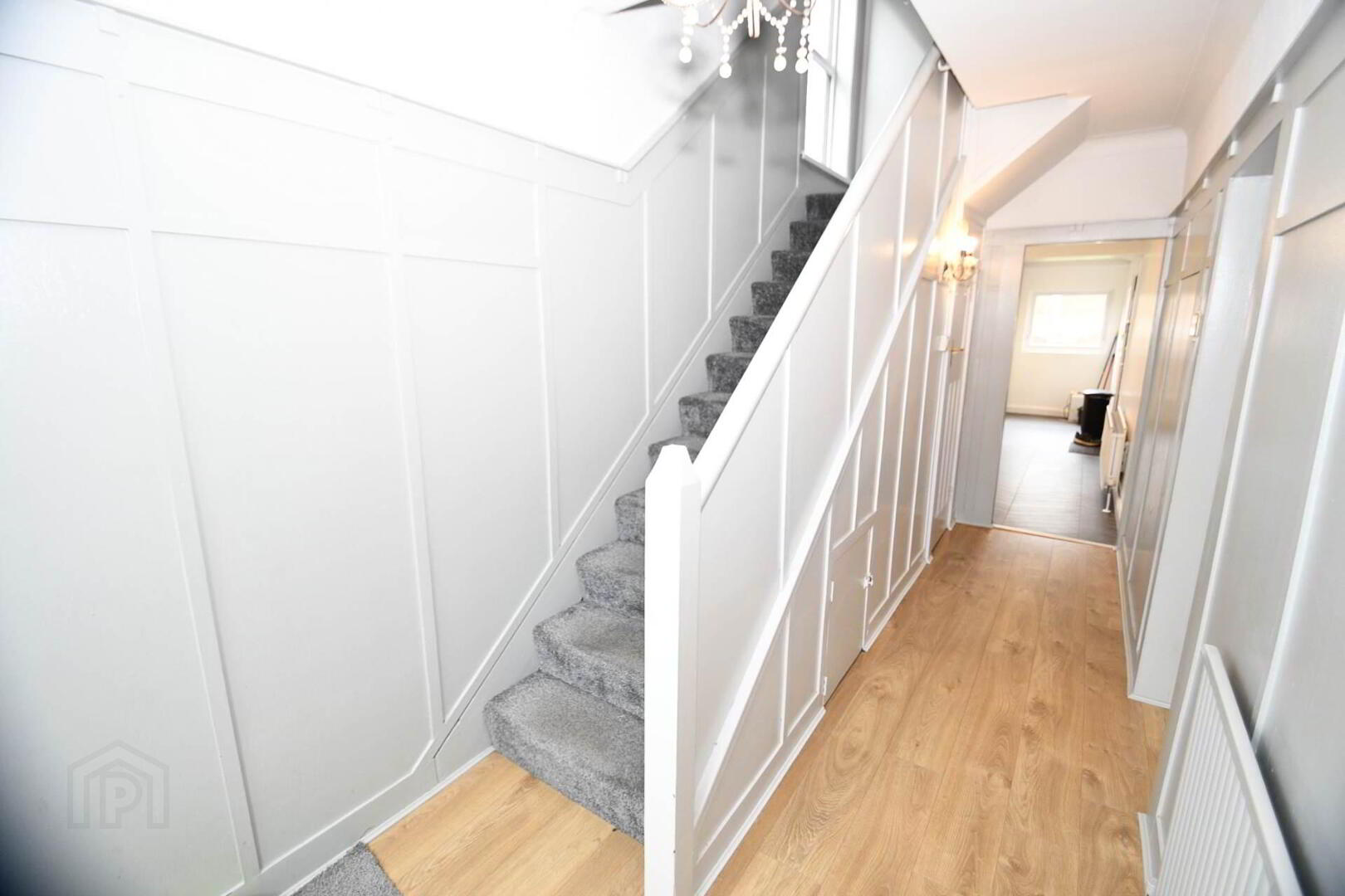 14 Cliftondene Crescent 2 of 24