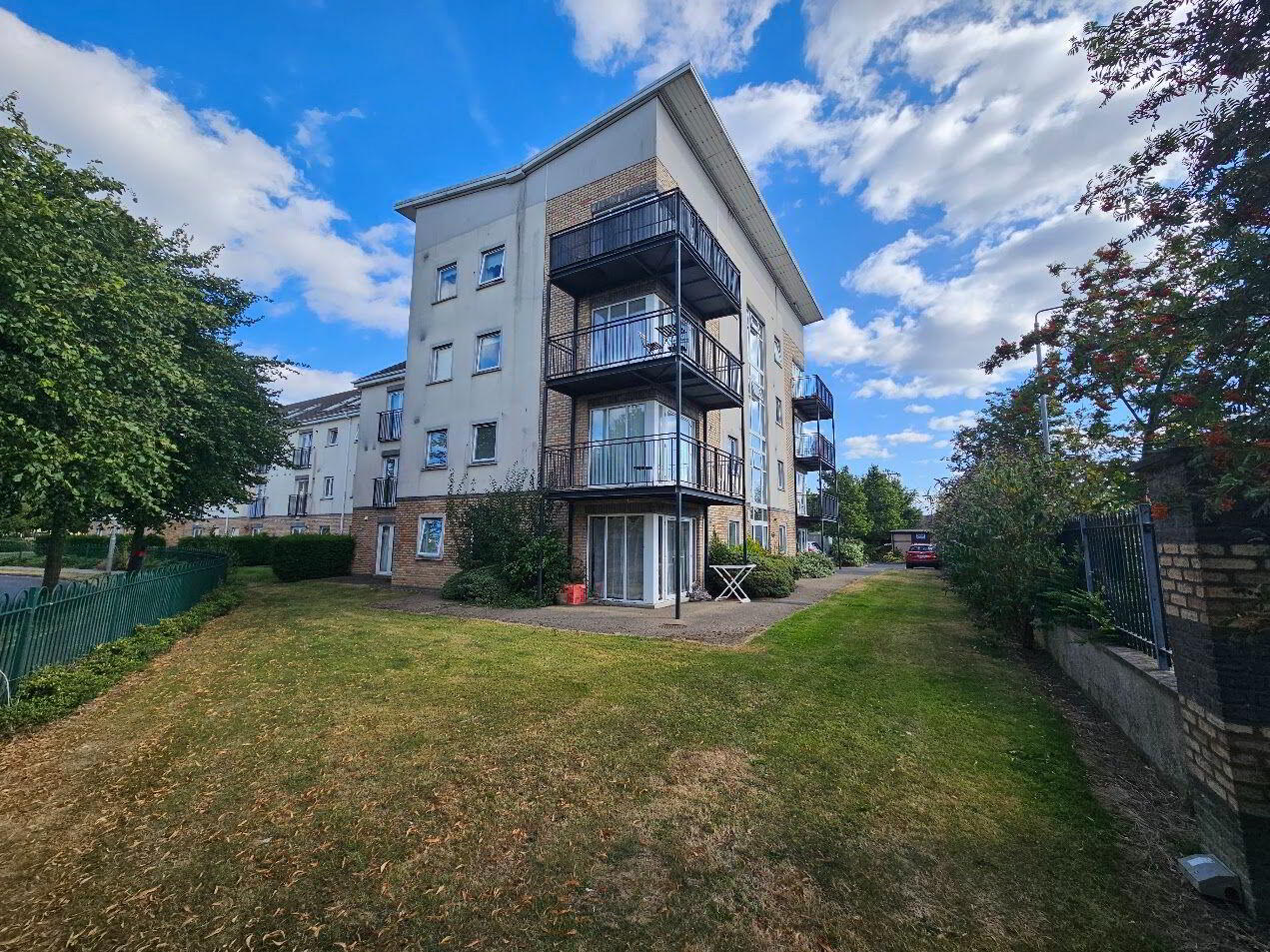 24 Melville Park 31 of 31