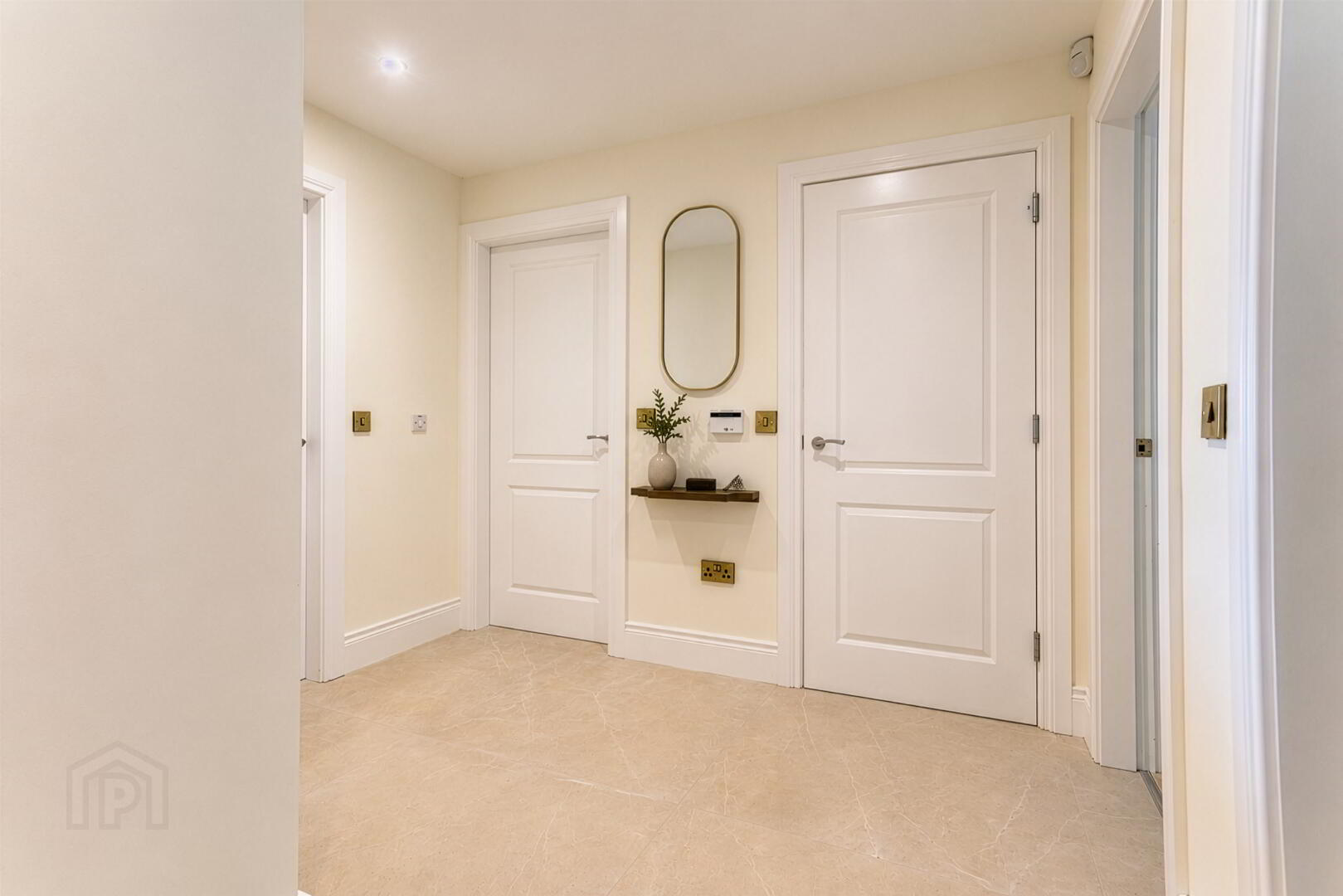 5, Priory Gate 14 of 15
