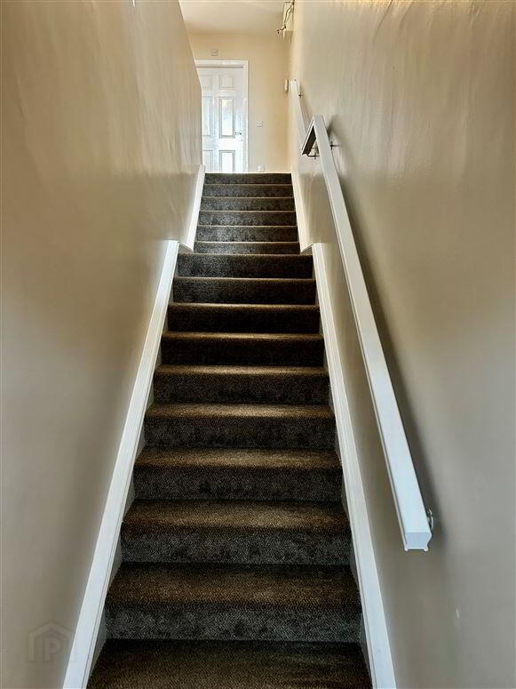 137 Clonmore 3 of 16