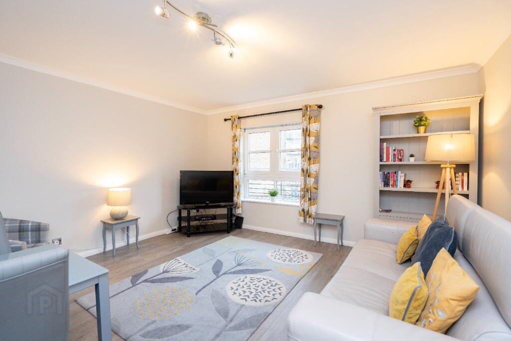 1 Hopetoun Crescent 1 of 19