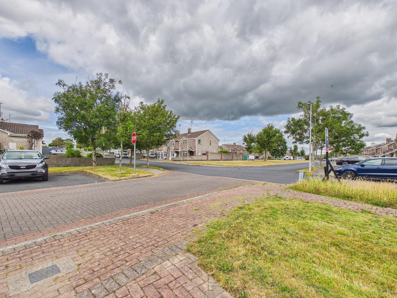 84 Meadowbrook 2 of 24