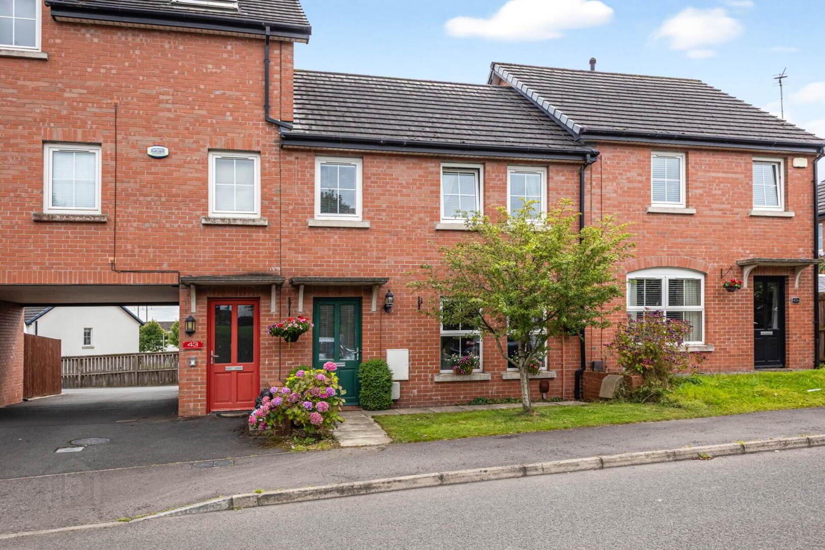 45 Sir Richard Wallace Road 1 of 14