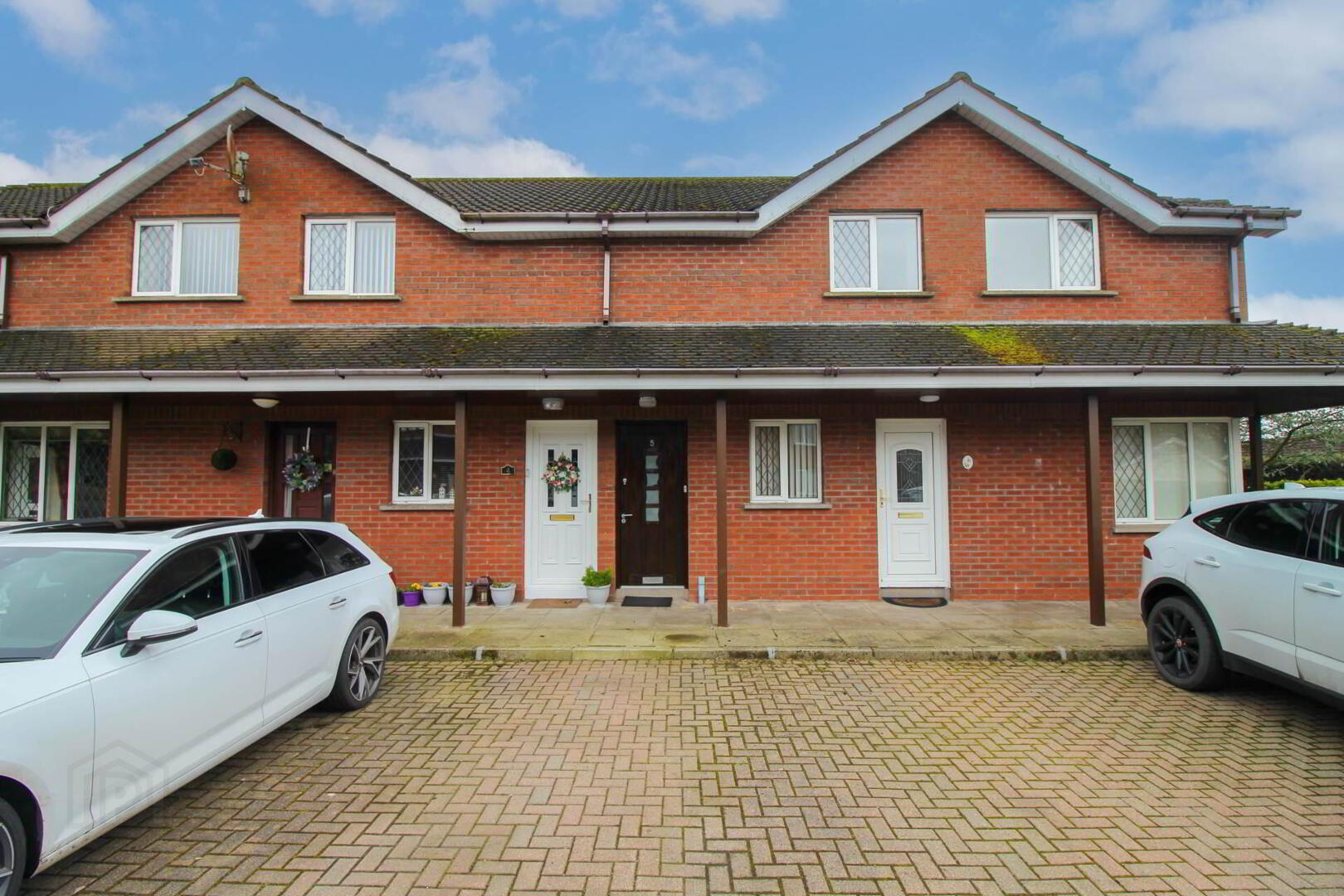 5 Fisherwick Mews 1 of 27