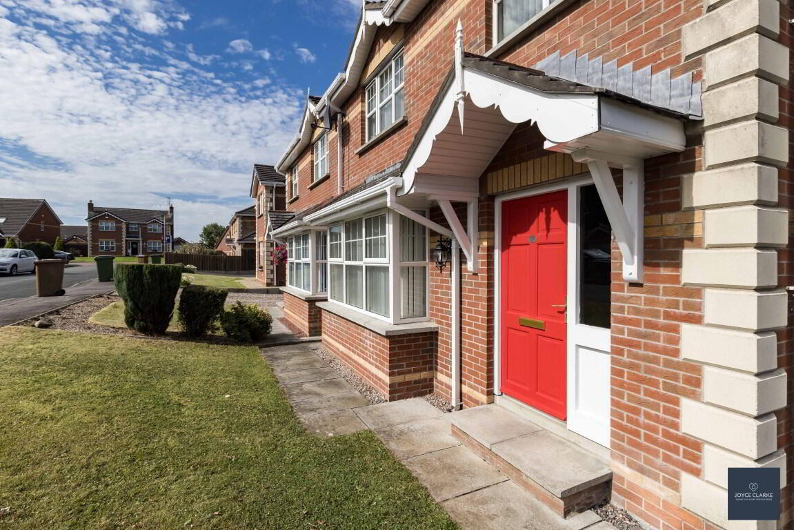 51 Wentworth Green 3 of 36