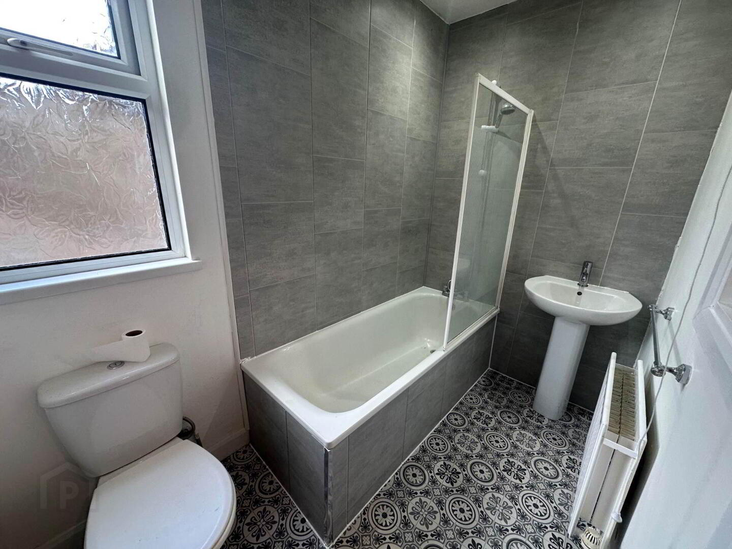 Apartment 1 Brookhill Avenue 14 of 15