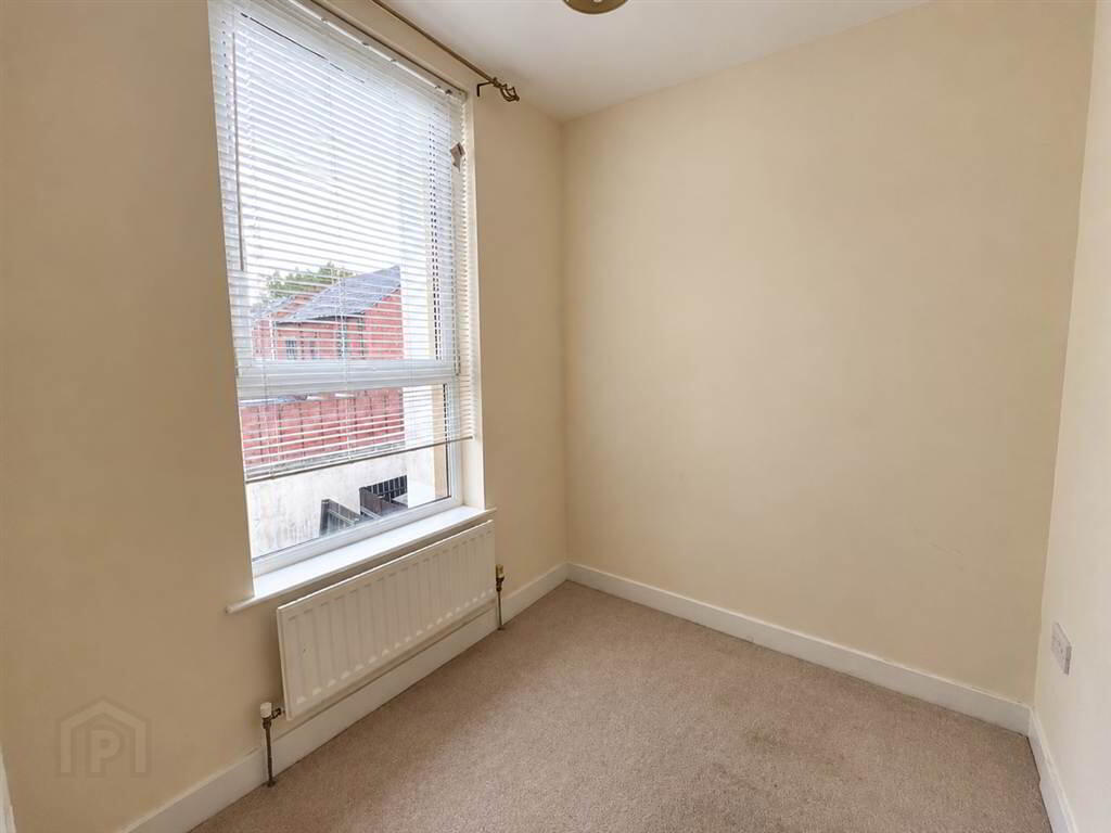Apartment 8 109 Cliftonville Road 6 of 6