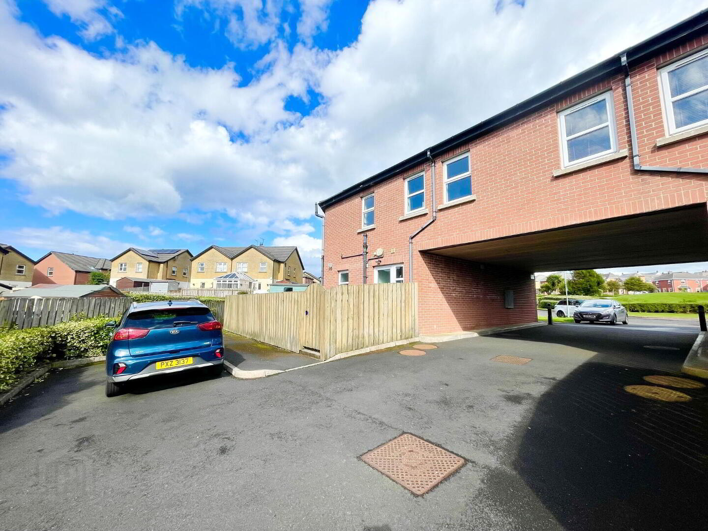 34 Hopefield Gardens 36 of 36