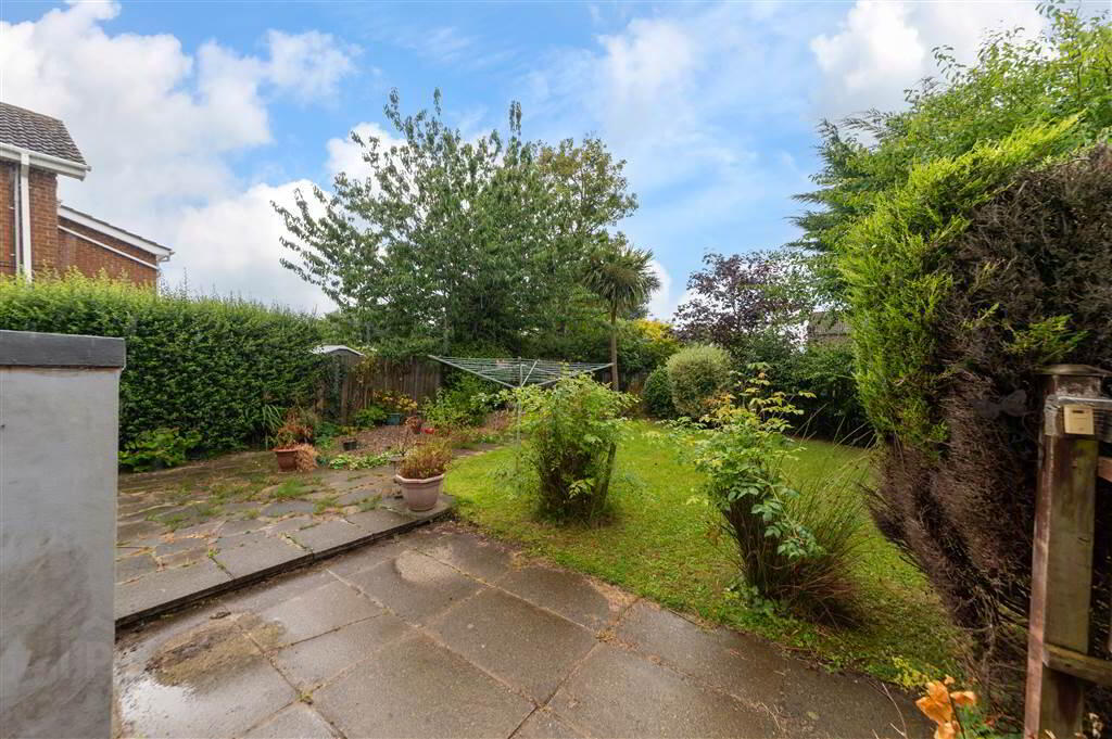 49 Trossachs Drive 24 of 25